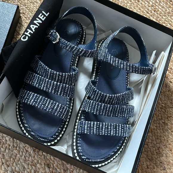 Chanel Tweed / Pearl Dad Sandals - Picture 3 of 11